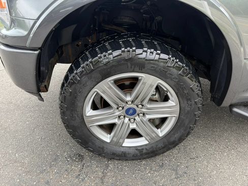 Used 2018 Ford F150 XLT w/ Equipment Group 302A Luxury AWD/4WD image 9