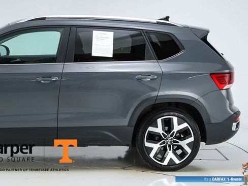 Used 2023 Volkswagen Taos SEL AWD/4WD image 4