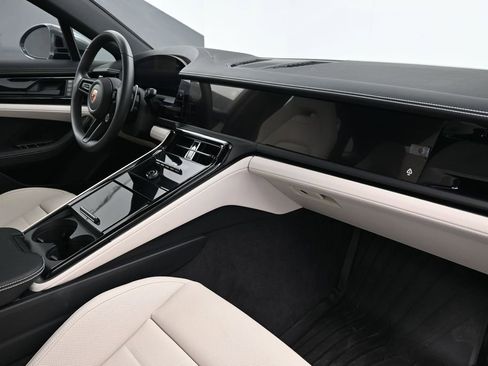 Used 2026 Porsche Panamera image 13
