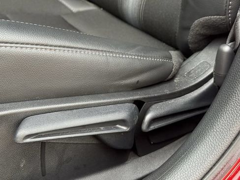 Used 2025 Honda Civic Sport image 22