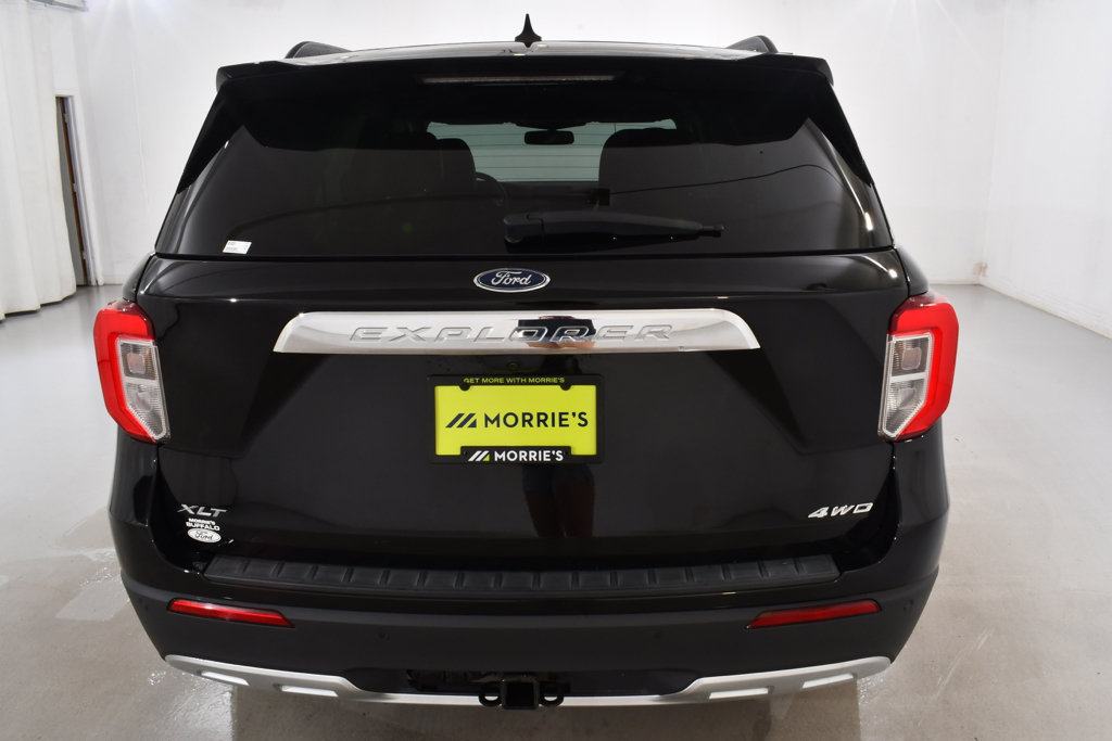 Used 2023 Ford Explorer XLT w/ Equipment Group 202A AWD/4WD image 13