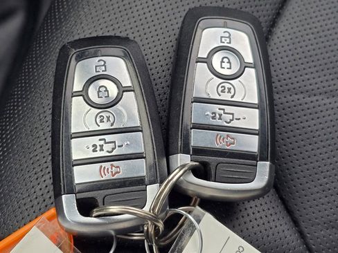 Used 2018 Ford F350 Platinum w/ Platinum Ultimate Package image 39