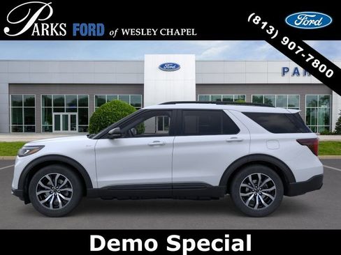 New 2026 Ford Explorer ST-Line w/ Premium Package RWD image 3