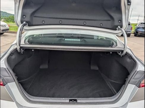 Used 2025 Toyota Camry LE FWD image 19