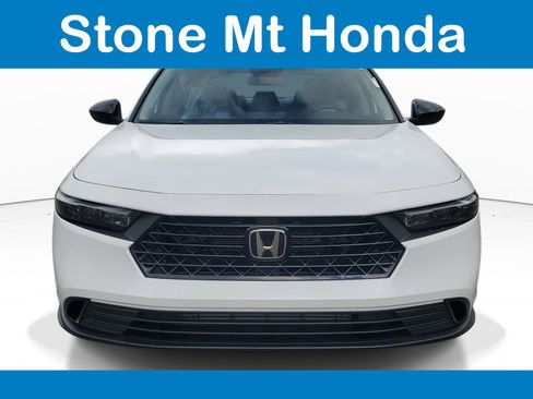 New 2025 Honda Accord SE image 2