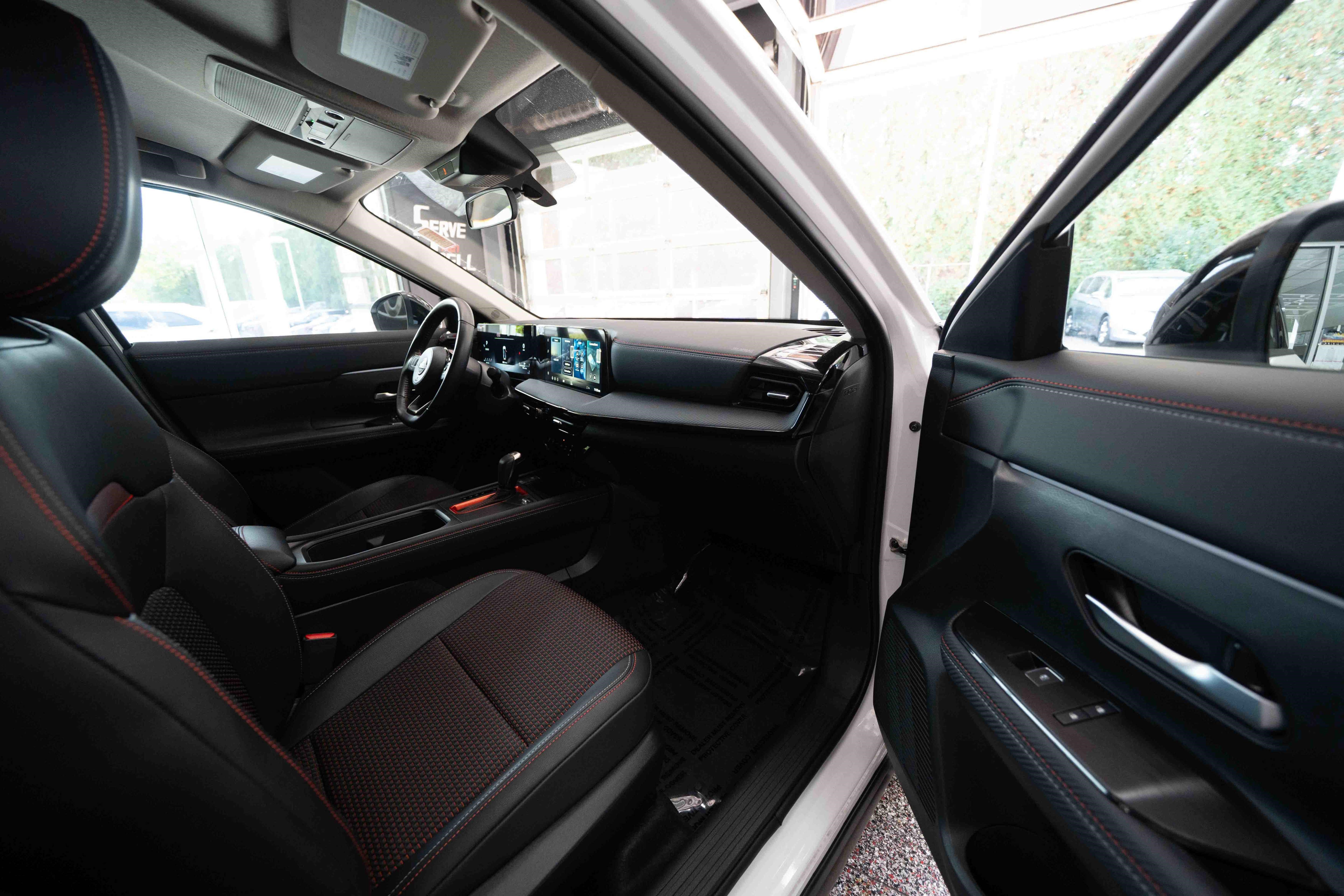 Used 2026 Nissan Kicks SR FWD image 26