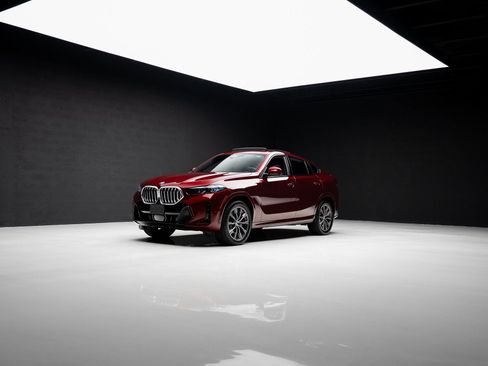 Used 2025 BMW X6 xDrive40i w/ Premium Package image 83