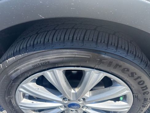 Used 2017 Ford Escape Titanium FWD image 21