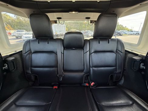 Used 2021 Jeep Wrangler Unlimited Rubicon w/ Cold Weather Group image 28