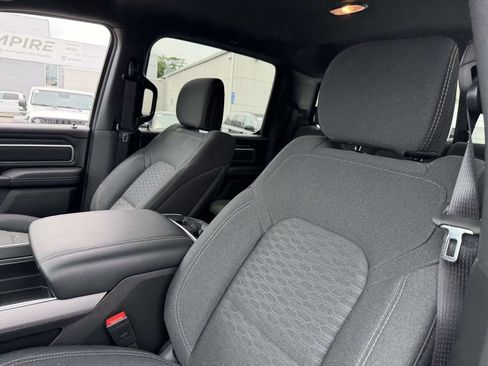 Used 2025 RAM 1500 Big Horn AWD/4WD image 16