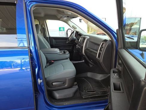 Used 2019 RAM 1500 ST w/ SXT Plus Group image 45