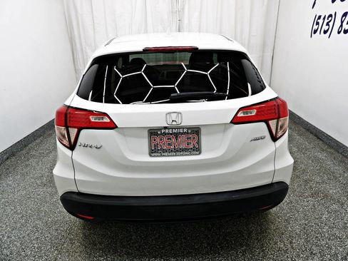 Used 2017 Honda HR-V EX image 5