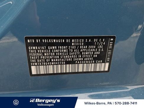 Certified 2025 Volkswagen Jetta SE image 29