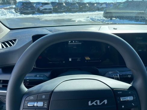New 2026 Kia K4 LXS image 14