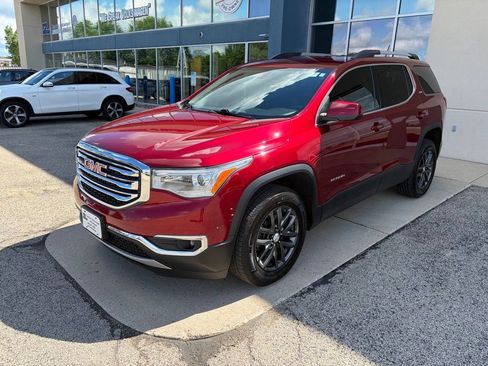 Used 2019 GMC Acadia SLT AWD/4WD image 4