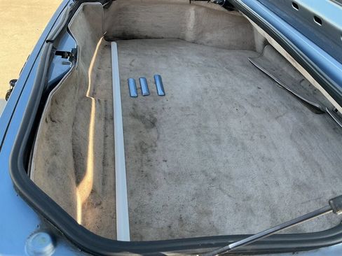 Used 1992 Porsche 968 Cabriolet image 32