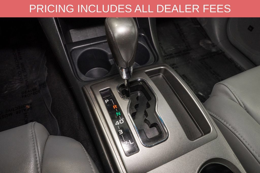 Used 2015 Toyota Tacoma 4x4 Double Cab w/ Limited Package image 16