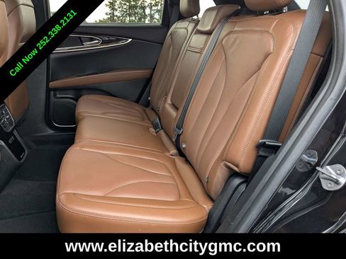 Used 2023 Lincoln Nautilus Reserve image 16