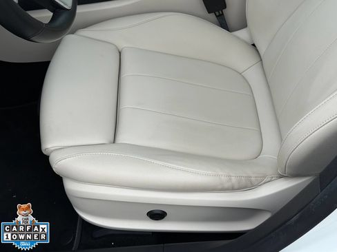Used 2023 Mercedes-Benz CLA 250 4MATIC image 2