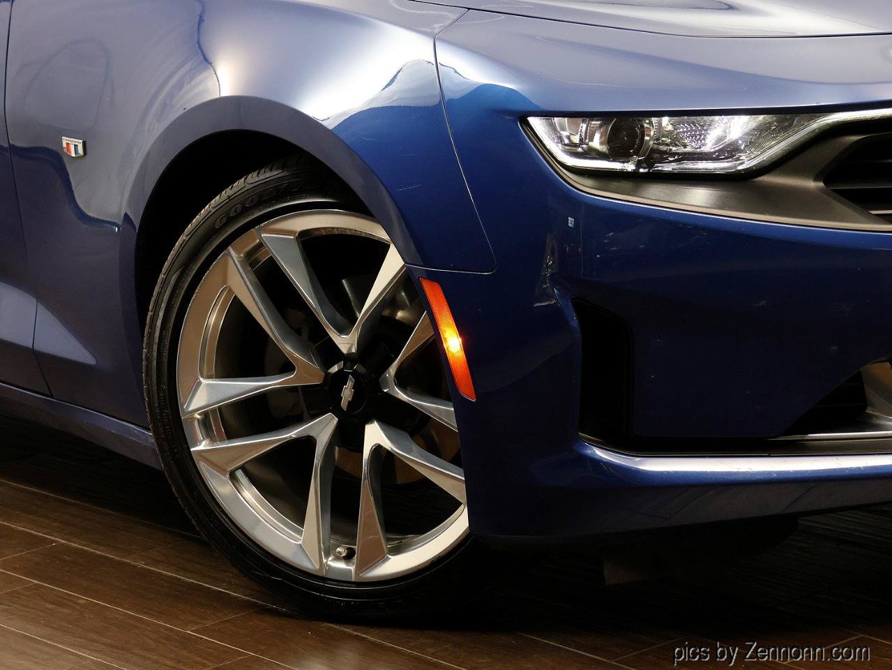 Used 2020 Chevrolet Camaro LT w/ RS Package RWD image 3