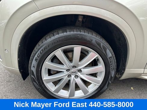 Used 2018 Volvo XC90 T6 Momentum w/ Convenience Package image 34