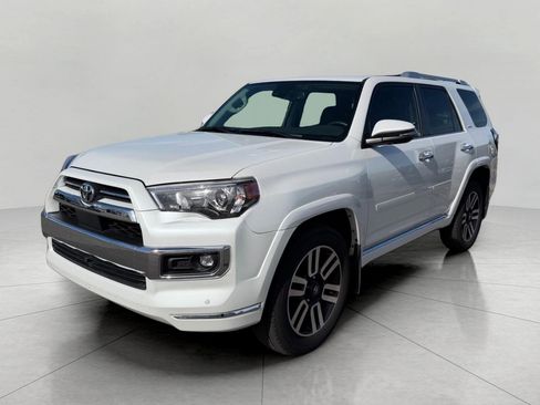 Used 2024 Toyota 4Runner Limited AWD/4WD image 4