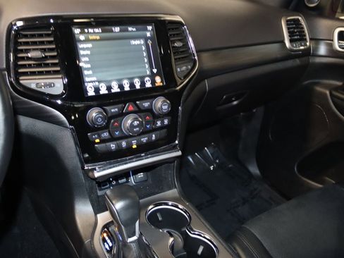 Used 2019 Jeep Grand Cherokee Altitude AWD/4WD image 49