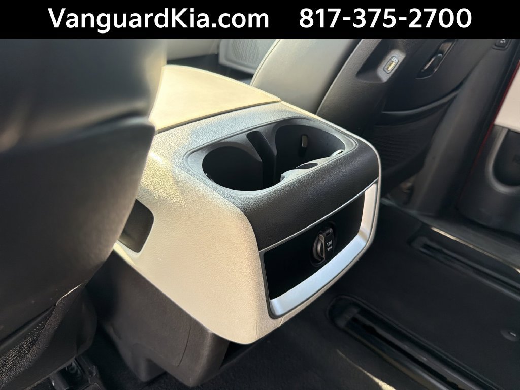 Certified 2023 Kia Carnival LX FWD image 24