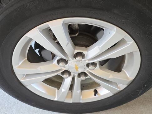 Used 2015 Chevrolet Equinox LT FWD image 13