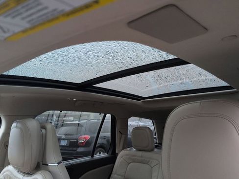 Used 2023 Lincoln Aviator Reserve w/ Equipment Group 201A AWD/4WD image 23