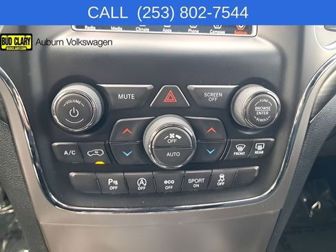 Used 2020 Jeep Grand Cherokee Laredo AWD/4WD image 23
