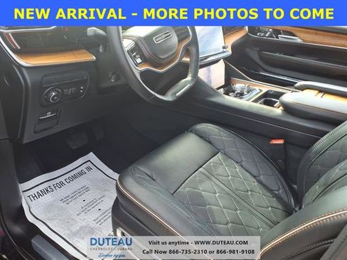 Used 2024 Jeep Grand Wagoneer Series III w/ Rear Seat Video Group 1 image 18