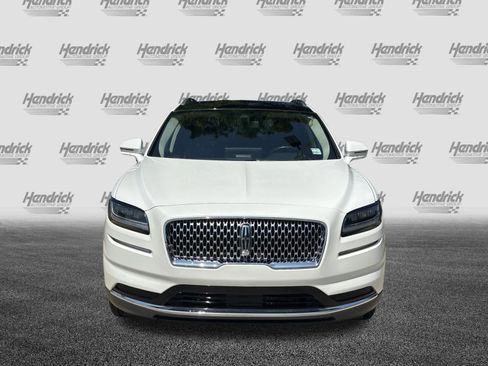 Used 2021 Lincoln Nautilus Reserve AWD/4WD image 3