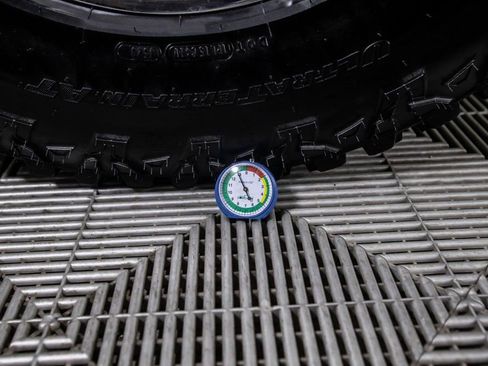 Used 2017 GMC Sierra 3500 Denali image 45