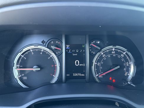 Certified 2024 Toyota 4Runner TRD Off-Road Premium image 21