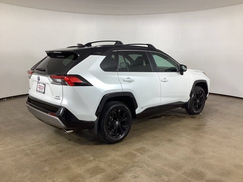 Used 2023 Toyota RAV4 XSE AWD/4WD image 8