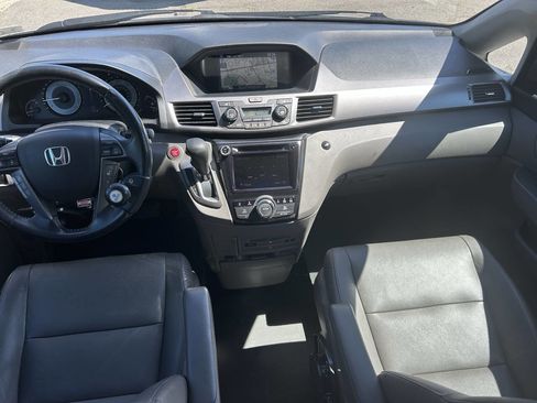 Used 2015 Honda Odyssey Touring Elite image 15