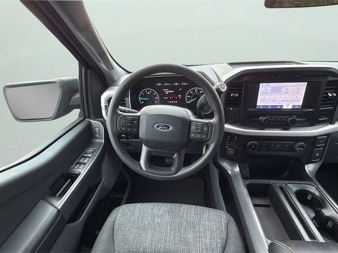 Used 2021 Ford F150 XLT image 17