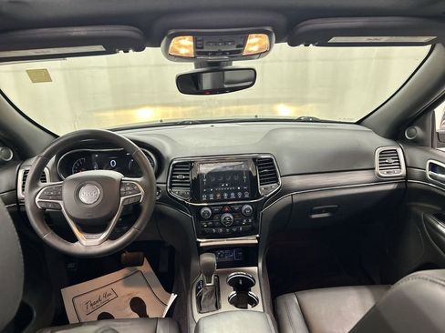 Used 2019 Jeep Grand Cherokee Limited image 19