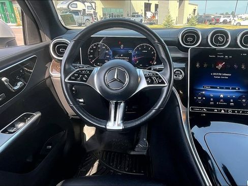 Used 2024 Mercedes-Benz GLC 300 4MATIC image 5