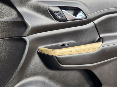 Used 2019 GMC Acadia Denali w/ Technology Package image 29