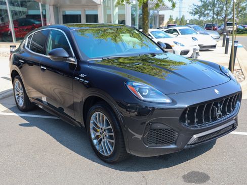 Used 2024 Maserati Grecale GT AWD/4WD image 3