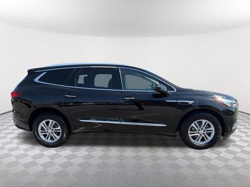 Used 2020 Buick Enclave Essence image 4