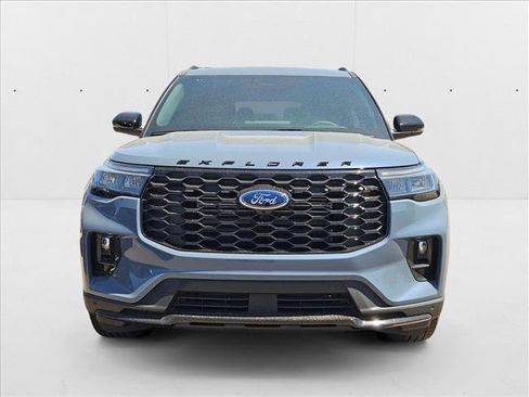 New 2025 Ford Explorer ST-Line image 6