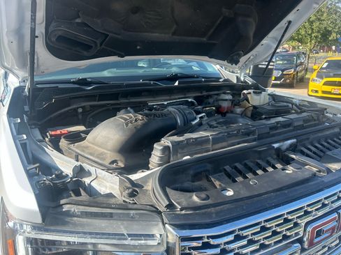 Used 2021 GMC Sierra 2500 Denali w/ Denali Ultimate Package AWD/4WD image 12