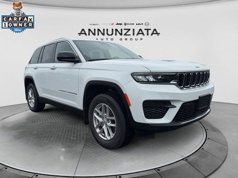 Certified 2025 Jeep Grand Cherokee Laredo X w/ Luxury Tech Group I AWD/4WD image 7