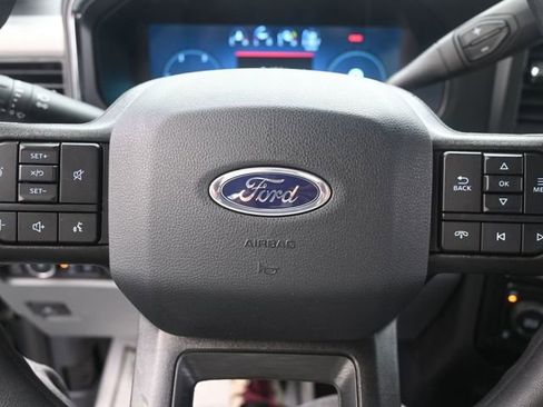 New 2026 Ford F350 XLT w/ XLT Premium Package AWD/4WD image 9