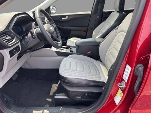 Used 2023 Ford Escape Platinum w/ Premium Technology Package image 12