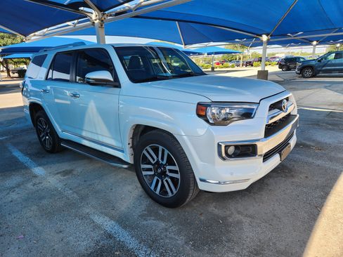 Used 2018 Toyota 4Runner Limited RWD image 1