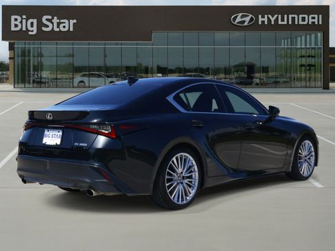 Used 2023 Lexus IS 300 w/ Premium Package RWD image 4